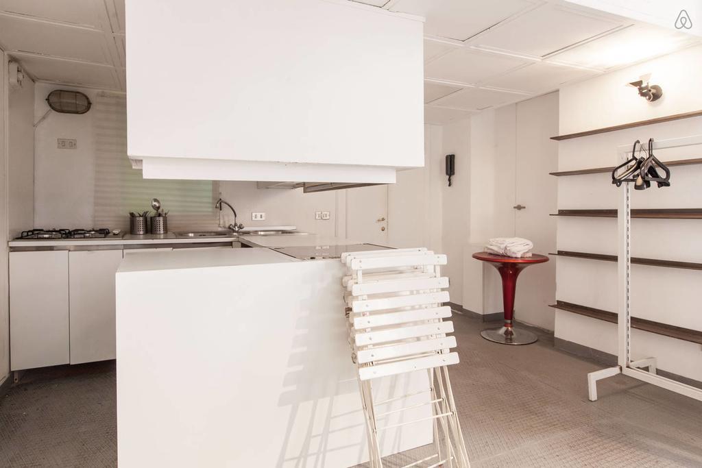 ApArt Hotel Lupetta 5 Milano Rum bild