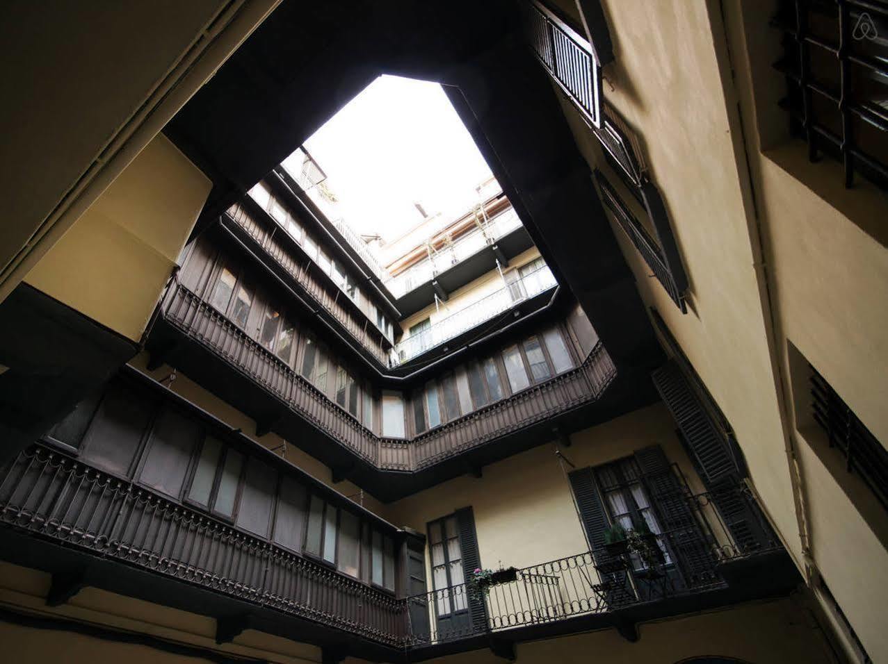 ApArt Hotel Lupetta 5 Milano Exteriör bild